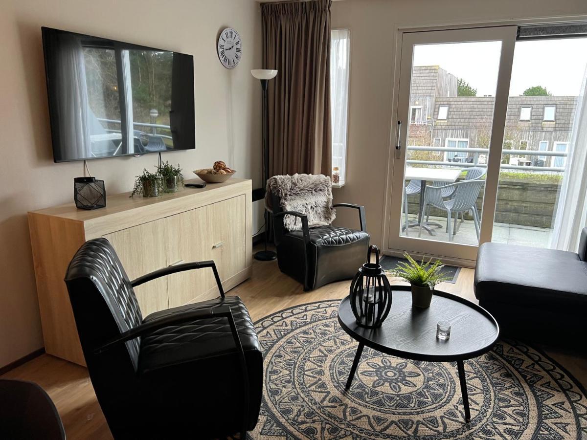 Appartement Ut & Thus, Resort Amelander Kaap ฮอลลุม ภายนอก รูปภาพ